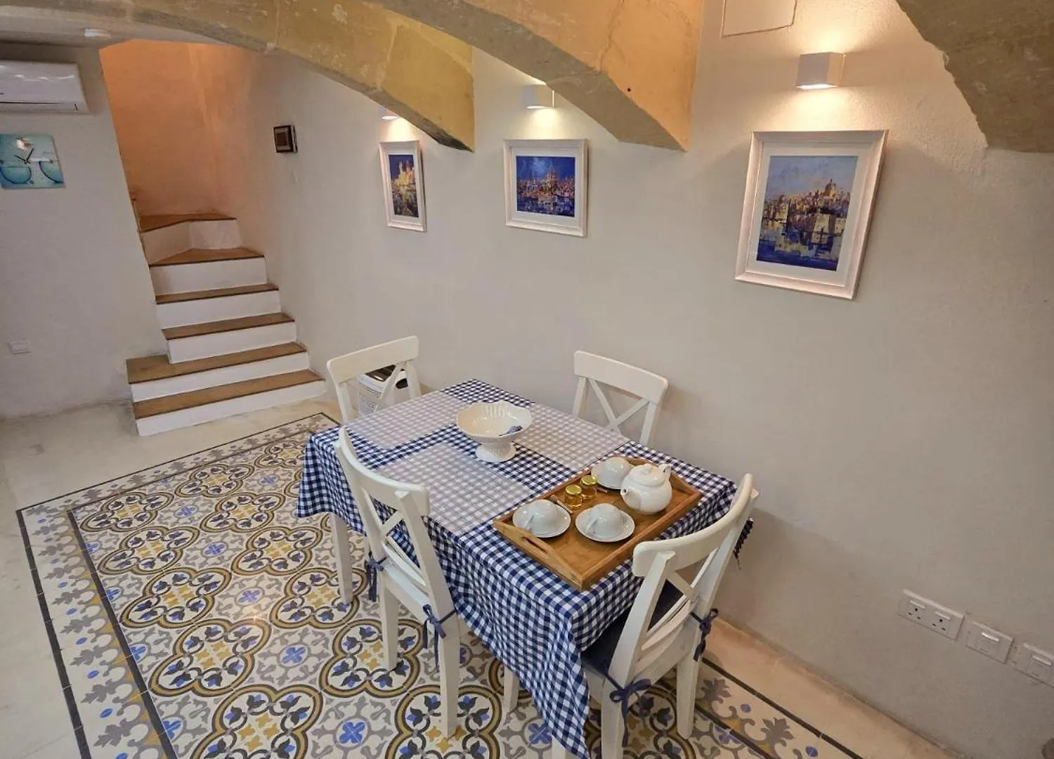 Amelie - Charming Townhouse In The Heart Of Rabat Villa